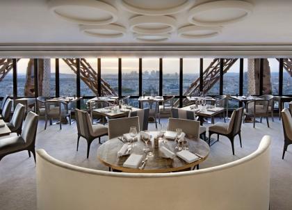 Le Jules Verne