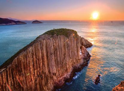 Que faire à Hong Kong cet automne ? Dragon de feu, vins de Bordeaux (et d'ailleurs) et randonnées