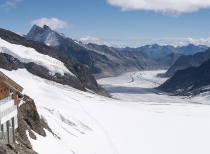 Jungfrau : voyage au sommet mythique de la Suisse à 4158 mètres Jungfrau : voyage au sommet mythique de la Suisse à 4158 mètres
